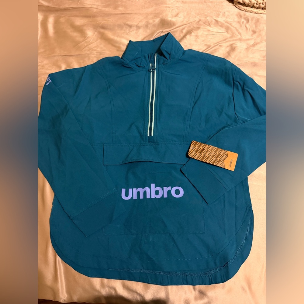 Umbro blueish green half zip sz M nwt